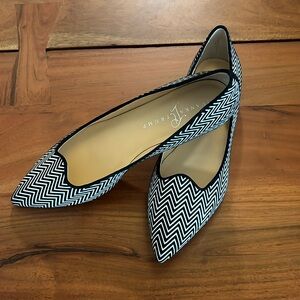 Ivanka Trump Carson 9M white multi leather New